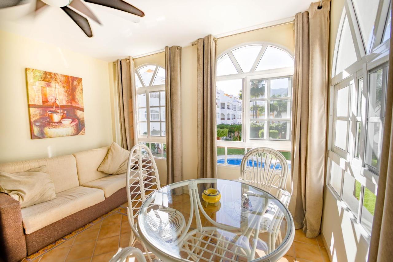 Apartamento En เบนัลมาเดนา ภายนอก รูปภาพ